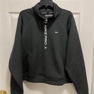Nike pullover